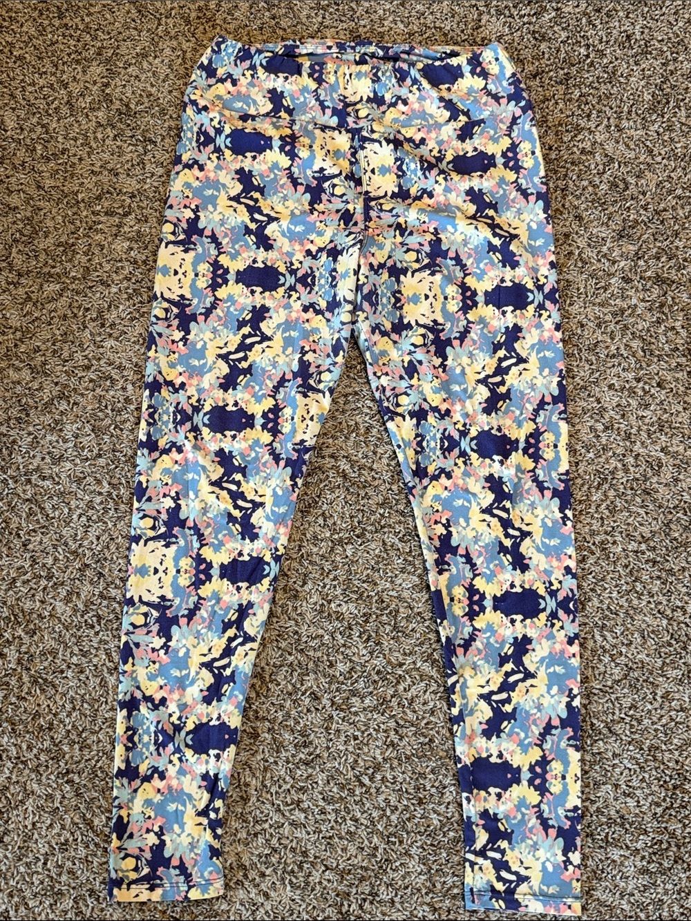 LuLaRoe Navy Floral Splash Leggings with Yellow, Pink & Light Blue